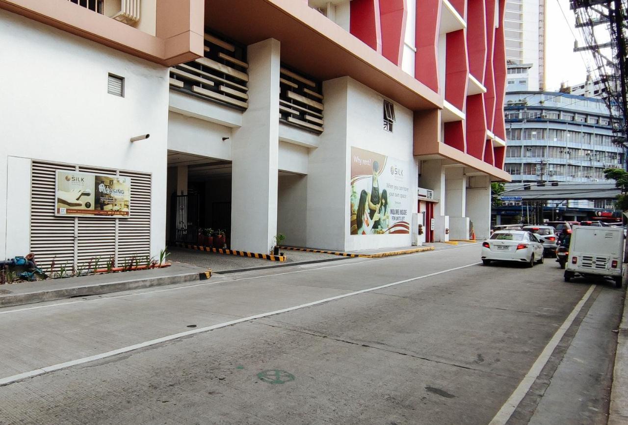 Reddoorz Plus @ Silk Residences Sta. Mesa Monthly Stay Manila Eksteriør billede