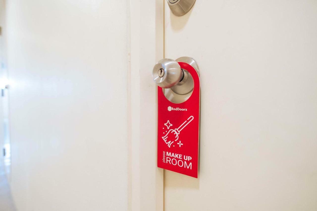Reddoorz Plus @ Silk Residences Sta. Mesa Monthly Stay Manila Eksteriør billede