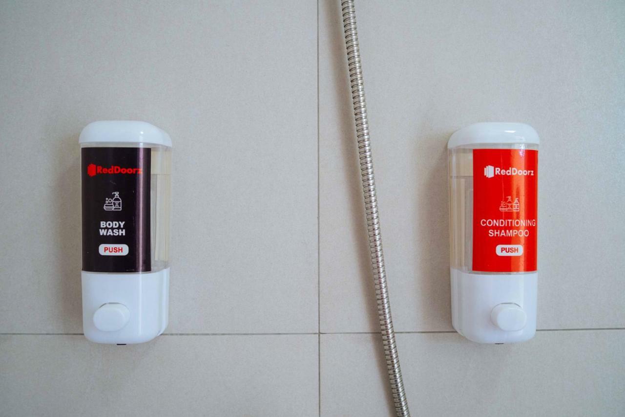 Reddoorz Plus @ Silk Residences Sta. Mesa Monthly Stay Manila Eksteriør billede